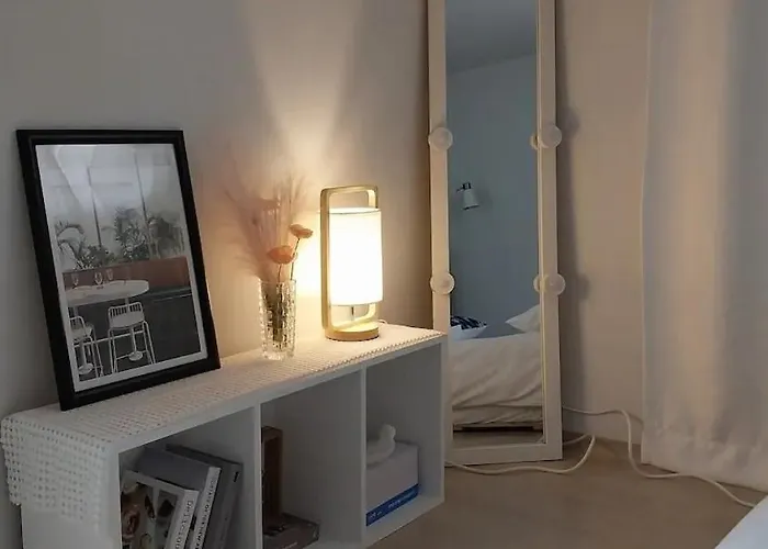 Up To 6 People3 Beds 2 Bedrooms And Recommend A Group Of Family Friends * Seul
