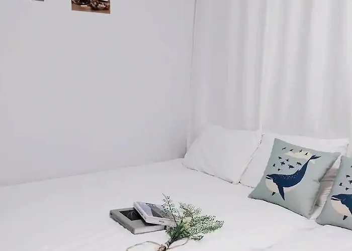 Up To 6 People3 Beds 2 Bedrooms And Recommend A Group Of Family Friends Villa Seul